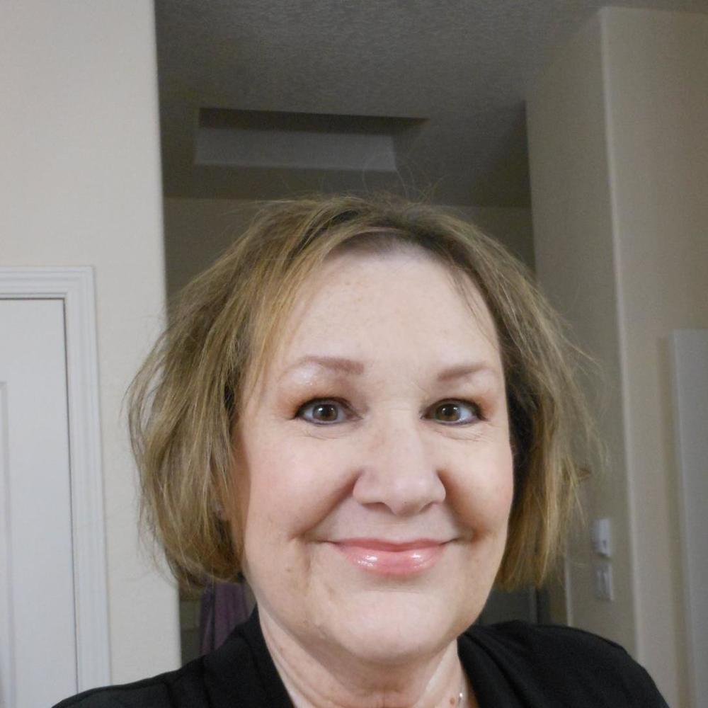 Meet your Posher, Liz